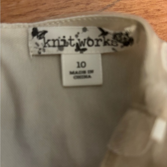 Girls Gold sparkly Holiday formal Christmas dress size 10. - Picture 4 of 4